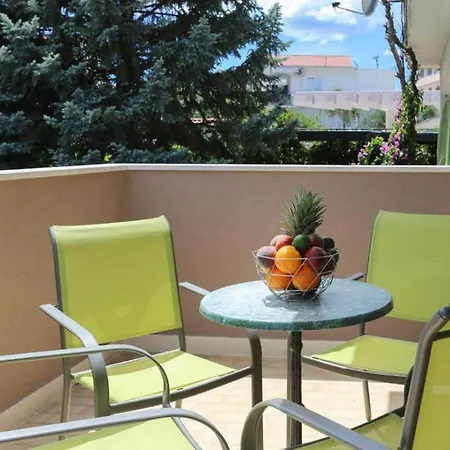 L'apartment Charm Pres De *