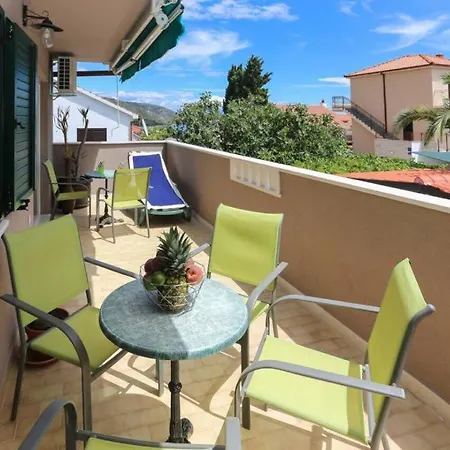L'apartment Charm Pres De *