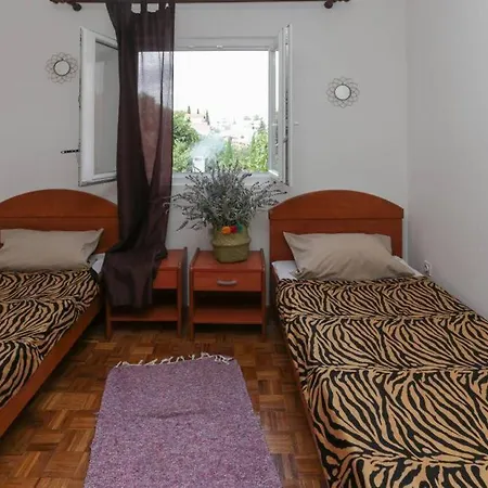 L'apartment Charm Pres De *